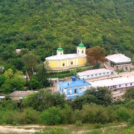 Manastirea Tipova - Manastirea Saharna